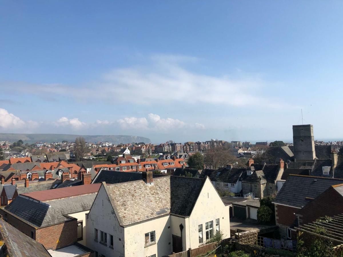 Wight View, Flat 2 Rosslyn House Apartamento Swanage Exterior foto