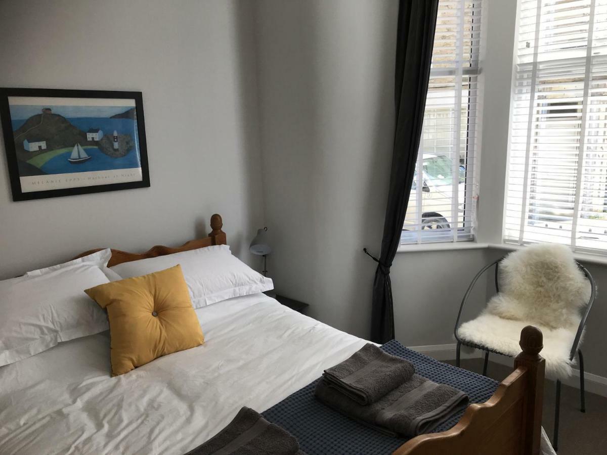 Wight View, Flat 2 Rosslyn House Apartamento Swanage Exterior foto