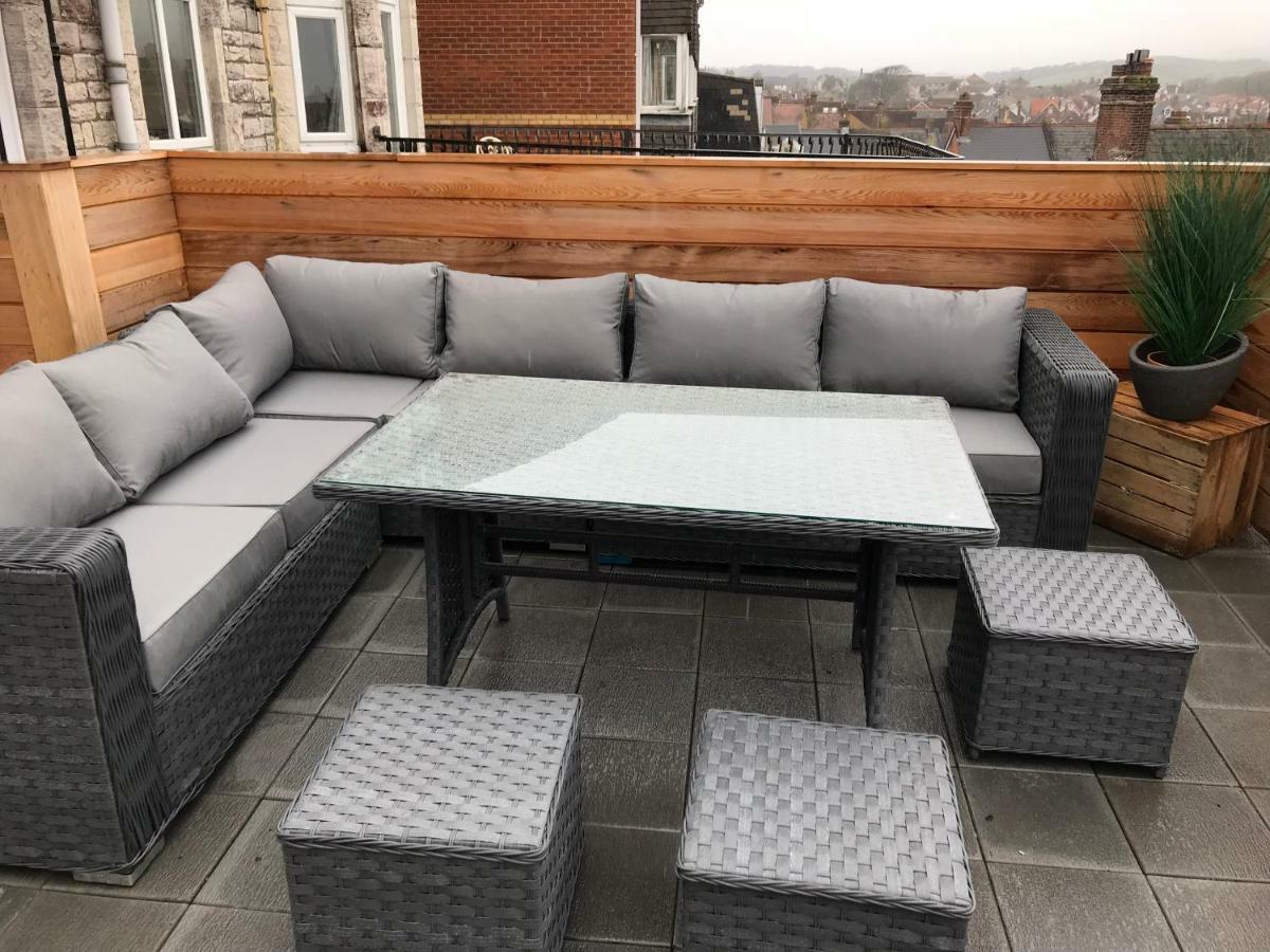 Wight View, Flat 2 Rosslyn House Apartamento Swanage Exterior foto
