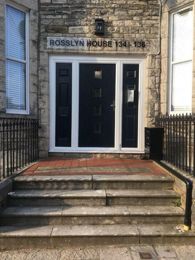 Wight View, Flat 2 Rosslyn House Apartamento Swanage Exterior foto